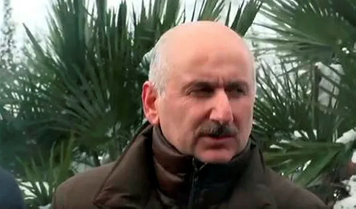 İstanbul’da kar esareti: Yollar trafiğe açıldı uçuşlar başladı! | Dakika dakika gelişmeler...