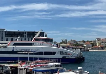 İzmir'de deniz seferlerine hava engeli