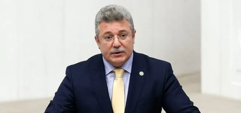 Muhammet Emin Akbaşoğlu kimdir? Kaç yaşında? Koronavirüse mi ...