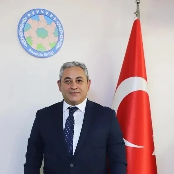 Gelecek Partisi Konak İlçe Başkanı Önder Oktay'dan 3 milyonluk vurgun! "Bakanın oğluyum" yalanıyla düzenini kurmuş - 4