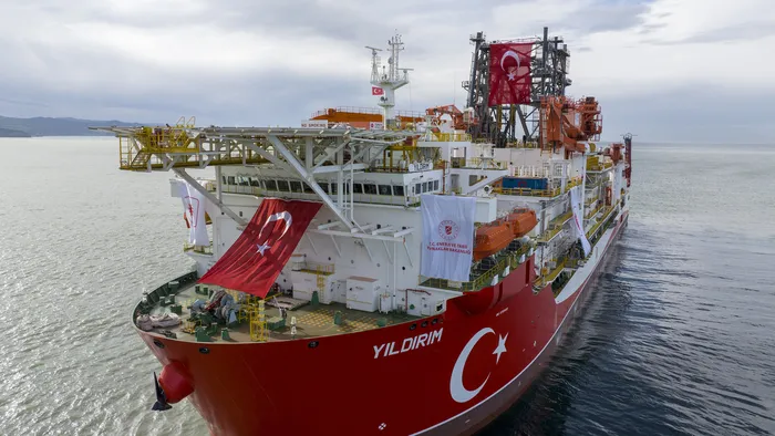 Yıldırım sondaj gemisi