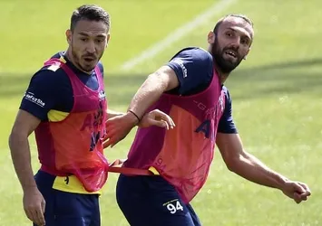 Fenerbahçe'de format değişiyor! Yeni sistem 4-4-2