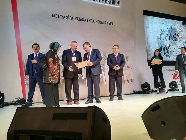 Geçen yıl 'yılın hekimi' seçilen Yavuz Durmuş koronavirüsten hayatını kaybetti - 2