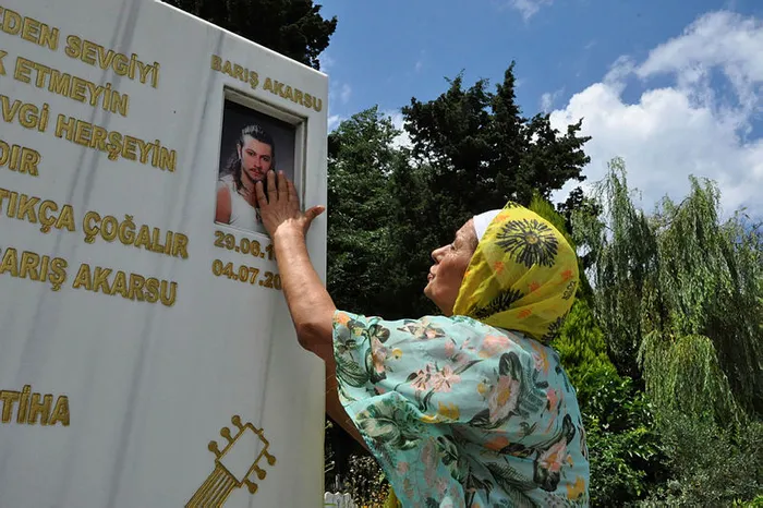 Son dakika: Barış Akarsu’nun annesi Hatice Akarsu vefat etti