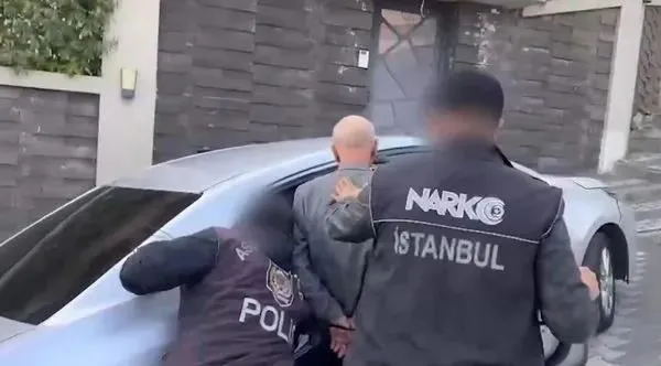 zehir-tacirlerine-operasyon-uluslararasi-uyusturucu-ticareti-yapan-4-suc-orgutu-cokertildi-mert-orhan-ungan-ib-1717827392588.jpeg Zehir tacirlerine operasyon! Uluslararası uyuşturucu ticareti yapan 4 suç örgütü çökertildi | Mert (Orhan) Ünğan, İbrahim Kurtar, Aydın Razaki ve Recep Özyıldız yakalandı - 2