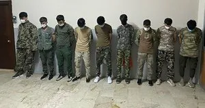 İstanbul’da kamuflajla gezen Afganlar gözaltına alındı!