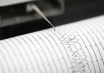 Tokyo'nun doğusunda 5,4 büyüklüğünde deprem! Tsunami uyarısı...
