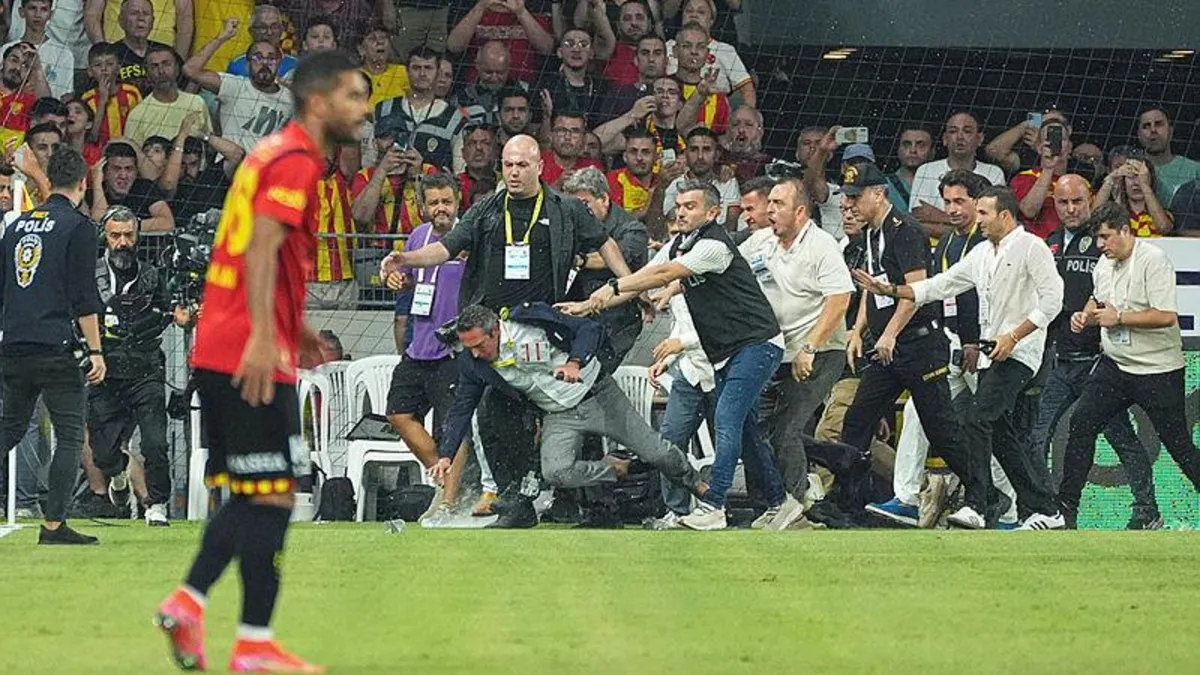 Göztepe'den Fenerbahçe Başkanı Ali Koç'un sahaya inmesiyle ilgili açıklama