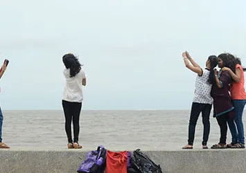 'Selfie çekmek yaşlandırıyor'