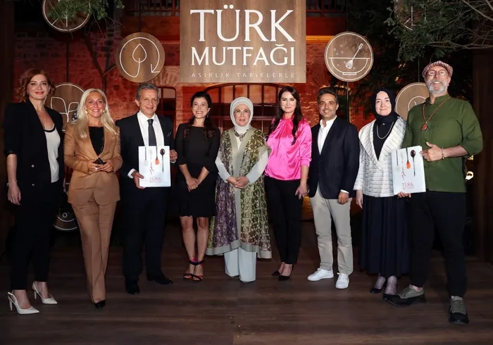 Emine Erdoğan: Gastrodiplomasi alanında yeni rekorlar kırabiliriz | "Asırlık Tariflerle Türk Mutfağı" kitabı tanıtıldı - 11