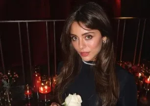 Siyahın asaleti: Sıla Türkoğlu'ndan sosyal medyayı sallayan yeni pozlar...