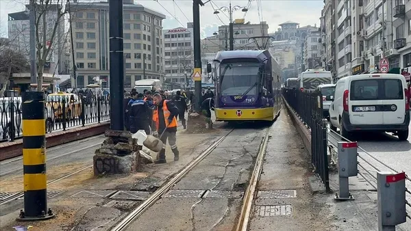 1702715090049.jpg 16 milyon İstanbullunun çözülmeyen sorunu: Toplu taşımalar! Vatandaş CHP'li İBB'ye isyan etti: Ulaşım kesinlikle çok kötü - 1