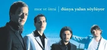 Hande Erçel'den tişörtlü mesaj - 1
