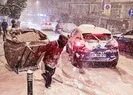 İstanbulda kar yağışı kaynaklı trafik kazaları