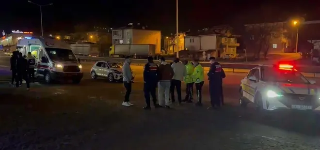 Bursa'da trafik kazası! 2 araç çarpıştı: 3 kişi yaralandı