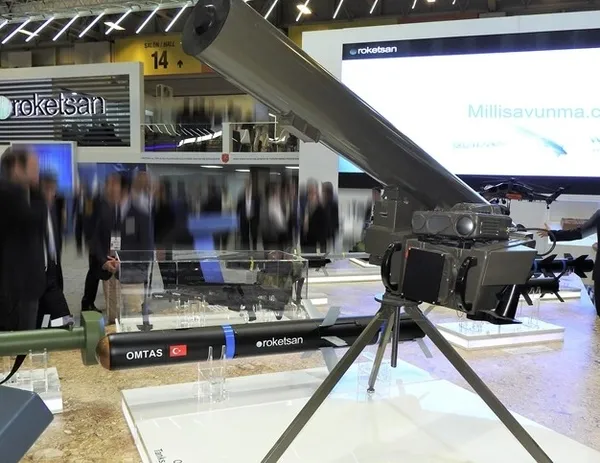 Türkiye’nin gözdesi OMTAS hedeflerini imha etti! Hareket halinde tam isabet