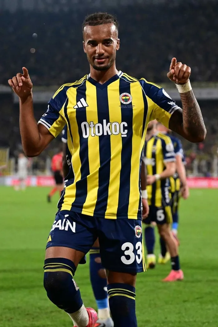 yonetim-harekete-gecti-fenerbahcede-ayrilik-sesleri-1771773186815.jpeg Yönetim harekete geçti! Fenerbahçe’de ayrılık sesleri - 7