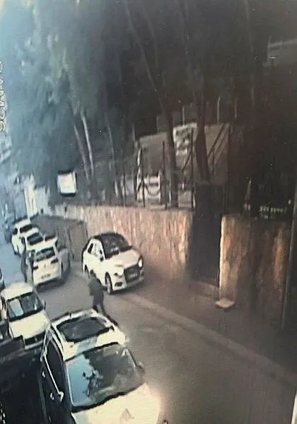 1688543326260.jpeg İstanbul'da sokak ortasında kasklı dehşet! Pusu kurup kurşunladılar! Olay anları kamerada - 3