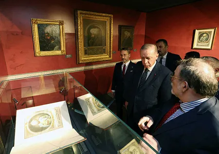 İstanbul'un Fethi'nin 571. yılı! Başkan Erdoğan Fatih Sultan Mehmet Sergisi'ni gezdi