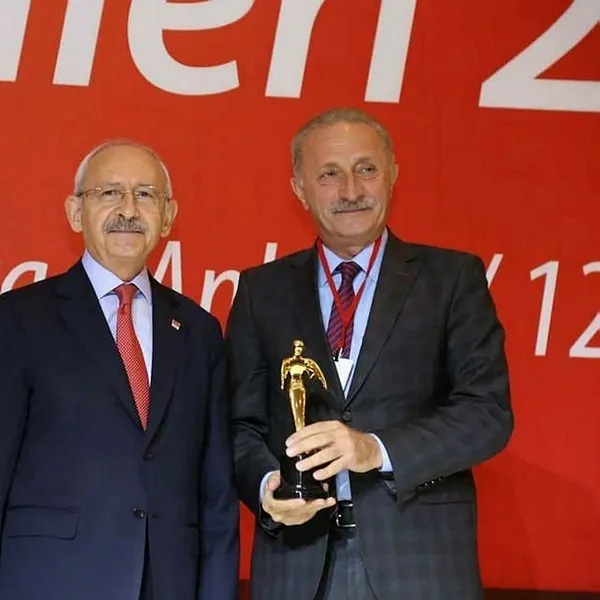son-dakika-chpli-baskan-ahmet-deniz-atabayin-tecavuz-ettigi-kadin-konustu-1599886443698.jpg CHP'li Didim Belediyesi'nde skandal! İş başvurusuna gitti tecavüze uğradı - 4