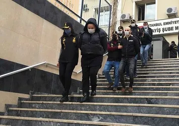 Kataloglu fuhuş çetesi çökertildi!