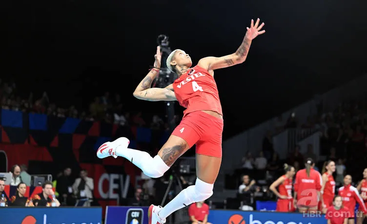 Filenin Sultanları'nın parlayan yıldızı Melissa Vargas'ı hiç böyle görmediniz! Çocukluk fotoğrafı ortaya çıktı! Meğerse annesi... 2