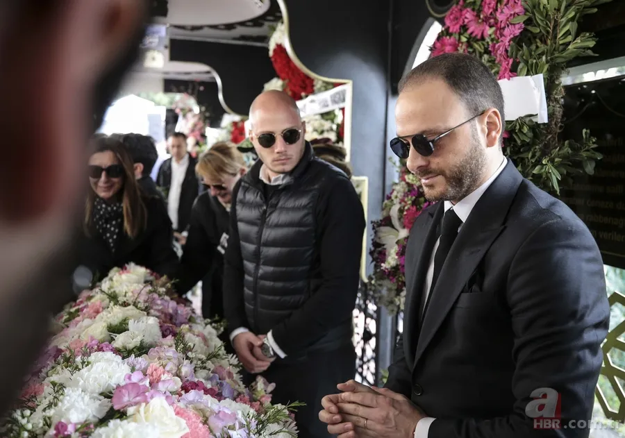 Faciada hayatını kaybeden Mina Başaran ve arkadaşları son yolculuklarına uğurlandı 19