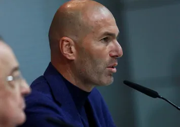 Zinedine Zidane istifa etti!