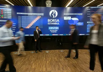 Borsa kapanış rekorunu 100.072,15 puana taşıdı