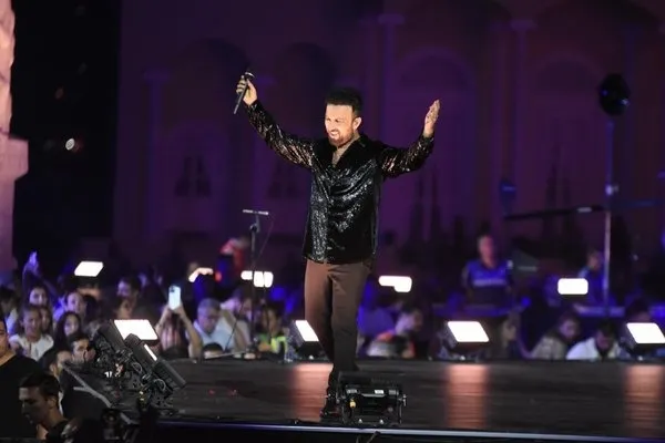 İzmir konserinden “Tek kuruş almayacak” denen Tarkan'ın aldığı ücret dudak uçuklattı! Paranın hepsini bağışladı mı? - 2
