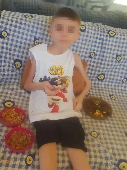 1700384883216.jpeg Çöp evde bulunan Cem Muhammet için önemli karar! İşte Cem Muhammet’in son hali - 9