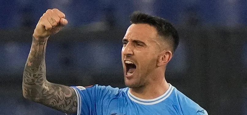 Merakla beklenen isim yola çıkıyor! Galatasaray orta saha transferini bitirdi! Matias Vecino İstanbul'a geliyor… Merakla beklenen isim yola çıkıyor! Galatasaray orta saha transferini bitirdi! Matias Vecino İstanbul'a geliyor…