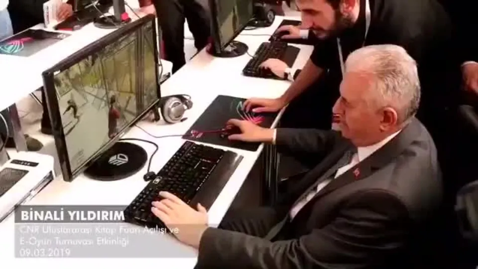 Binali Yıldırım PUBG oynadı