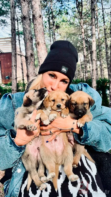 Ünlü model Çağla Şıkel ablası Berna Şıkel’i paylaştı, gören şaştı kaldı! Takipçilerinden dikkat çeken yorum “Estetiksiz Çağla” 5