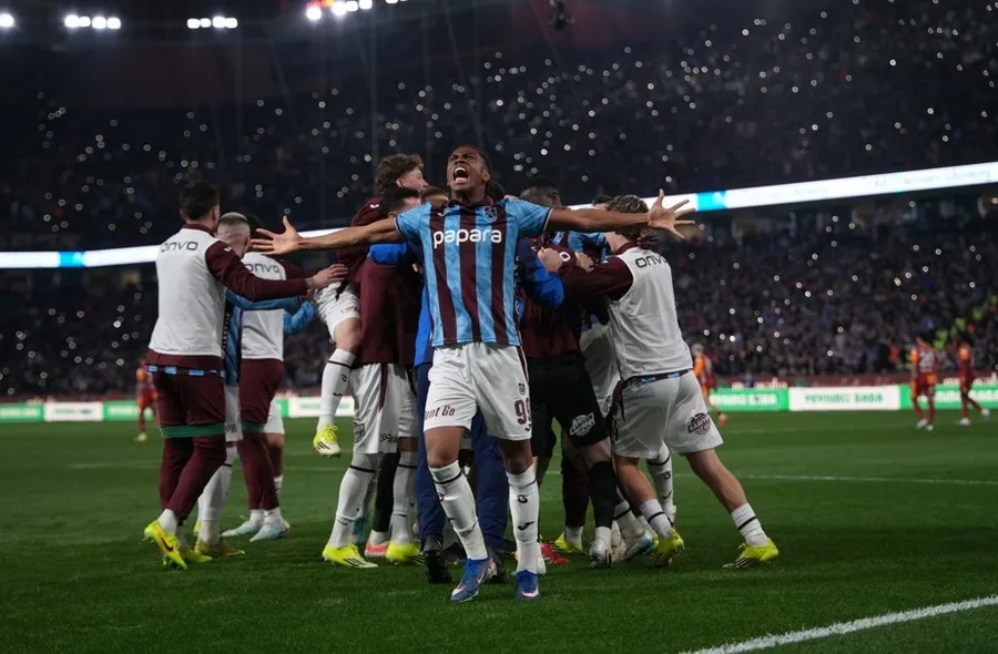 galatasaraydan-trabzonspor-yonetimine-zehir-zemberek-sozler-yaziklar-olsun-1775337568408.jpg Fotoğraf (İHA)