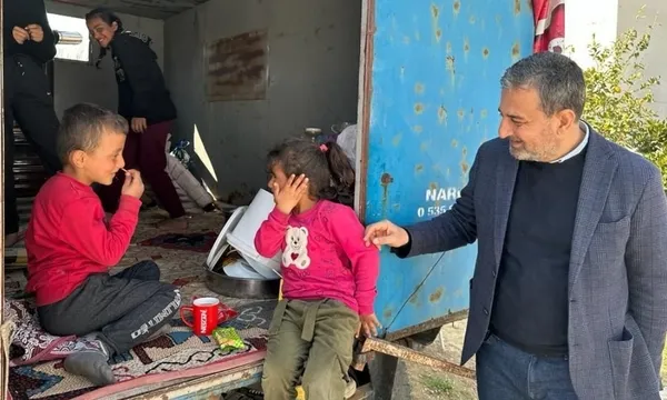 CHP yandaşı Merdan Yanardağ bakanların sakalını hedef aldı! CHP’li siyasilerin görüntüleri ortaya çıkınca algı suya düştü!