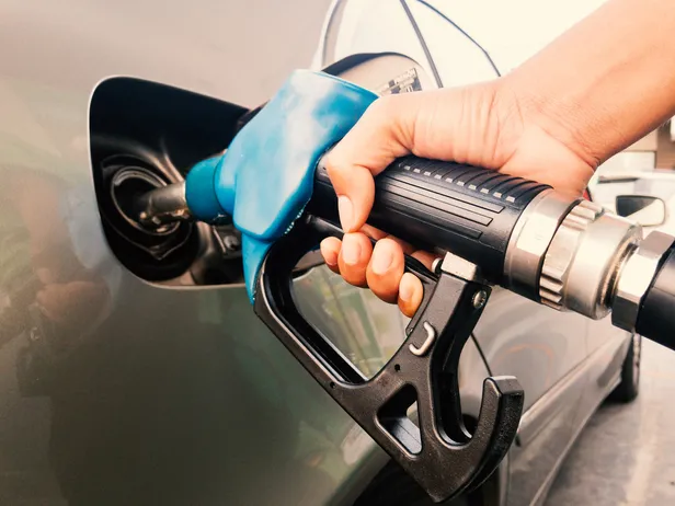 benzine-zam-geldi-mi-6-temmuz-benzin-motorin-mazot-ve-lpg-fiyatlari-ne-kadar-kac-tl-akaryakit-fiyatlari-guncel-1657086989829.jpg Benzine zam geldi mi? 6 Temmuz benzin, motorin (mazot) ve LPG fiyatları ne kadar, kaç TL? Akaryakıt fiyatları güncel liste - 1