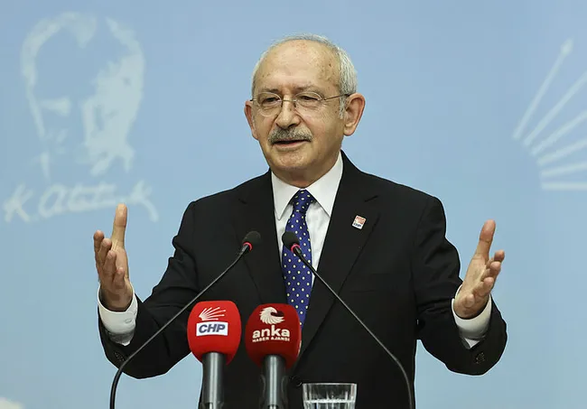 Erkan Tan: CHP kin ve nefret söylemiyle partiden kopmaları önleyebileceğini sanıyor