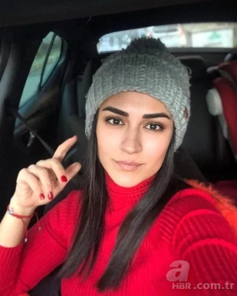 Burak Özçivit'in kız kardeşi Burçun güzelliğiyle göz kamaştırdı! Abi-kardeş ikiz gibiler 8