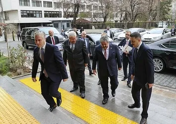 MHP aday listelerini YSK'ya sundu