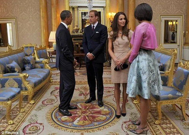 Obama’lar Kraliyet Ailesi’yle
