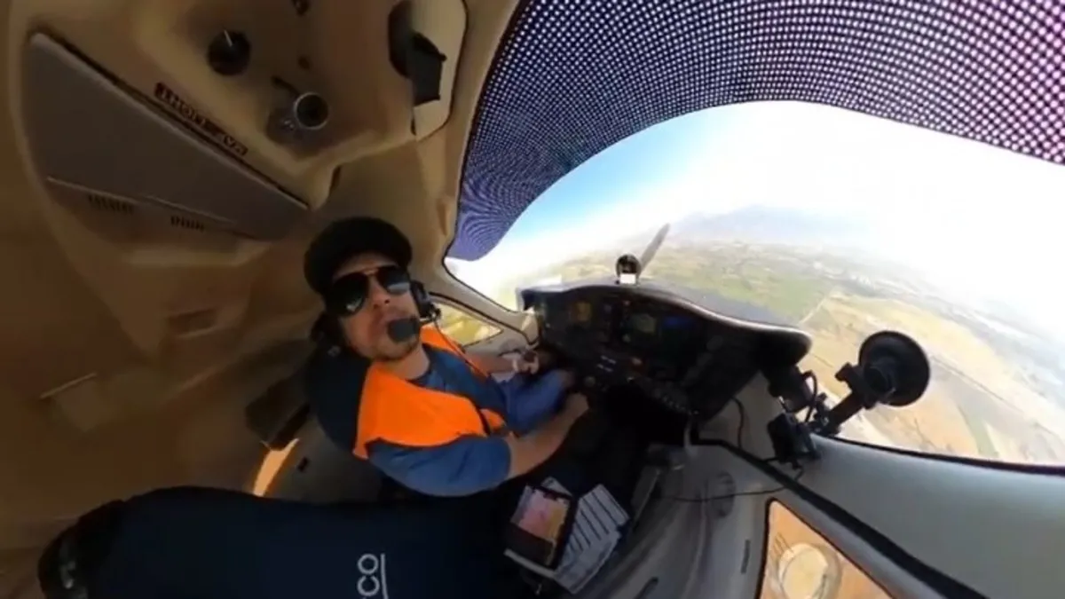 Havada film sahnelerini aratmayan anlar! Motoru duran uçağı başarıyla indirdi