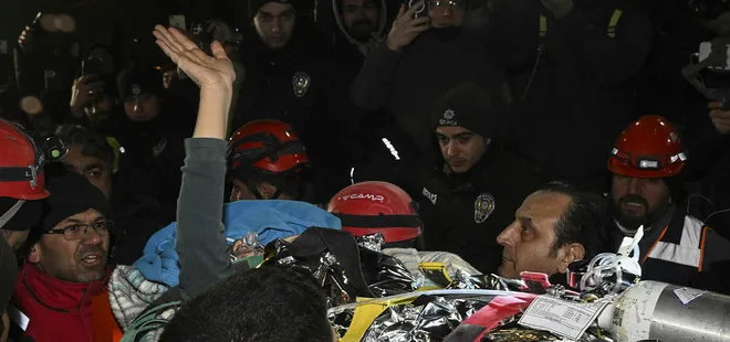 Dünya Türkiye için tek yürek! Liderler, vatandaşlar ve kuruluşlardan tam destek