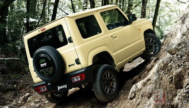 Yeni Suzuki Jimny Türkiye'ye ne zaman gelecek? 2019 Suzuki Jimny'nin motor ve donanım özellikleri neler? 20