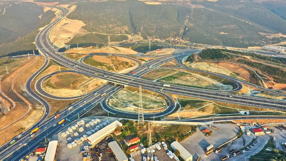 Kuzey Marmara Otoyolu'nun yüzde 85'i tamamlandı