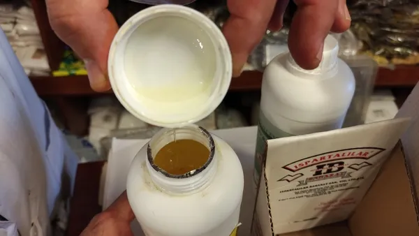 1-tondan-1-litre-uretiliyor-litresi-2-bin-500-tl-1634717737775.jpg 1 tondan 1 litre üretiliyor! Litresi 2 bin 500 TL - 2