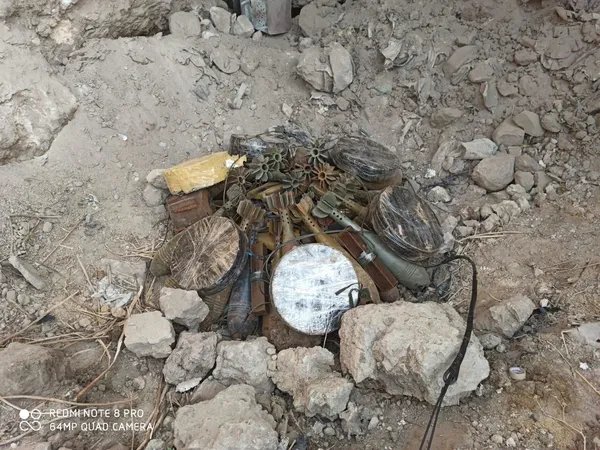 Rasulayn'da terör örgütü YPG'ye ait patlayıcı madde ele geçirildi - 1
