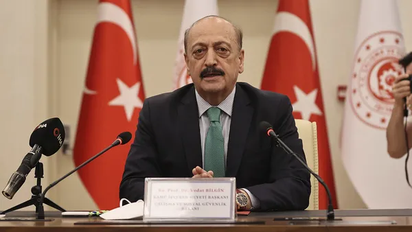 Son dakika asgari ücret! Asgari ücrete ikinci zam gelecek mi? Gazeteci Melik Yiğitel Bakan Vedat Bilgin ile görüşmesinin detaylarını anlattı