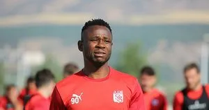 Sivasspor’a yeni transfer şoku!