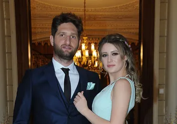 Gizem Karaca'ya çürük gelin göndermesi